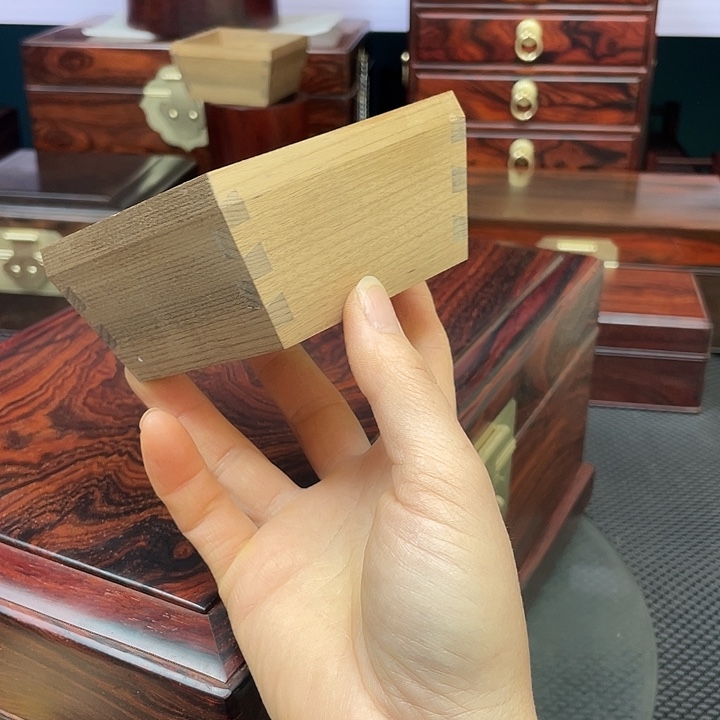 木?****?金丝楠阴沉木上