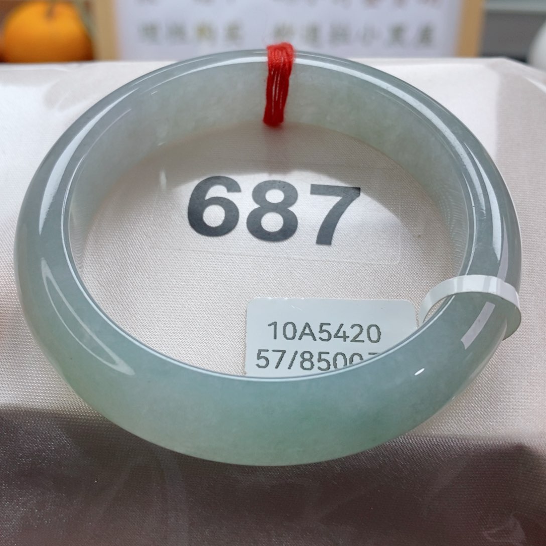 翡翠手镯未镶嵌天然A货翡翠手镯