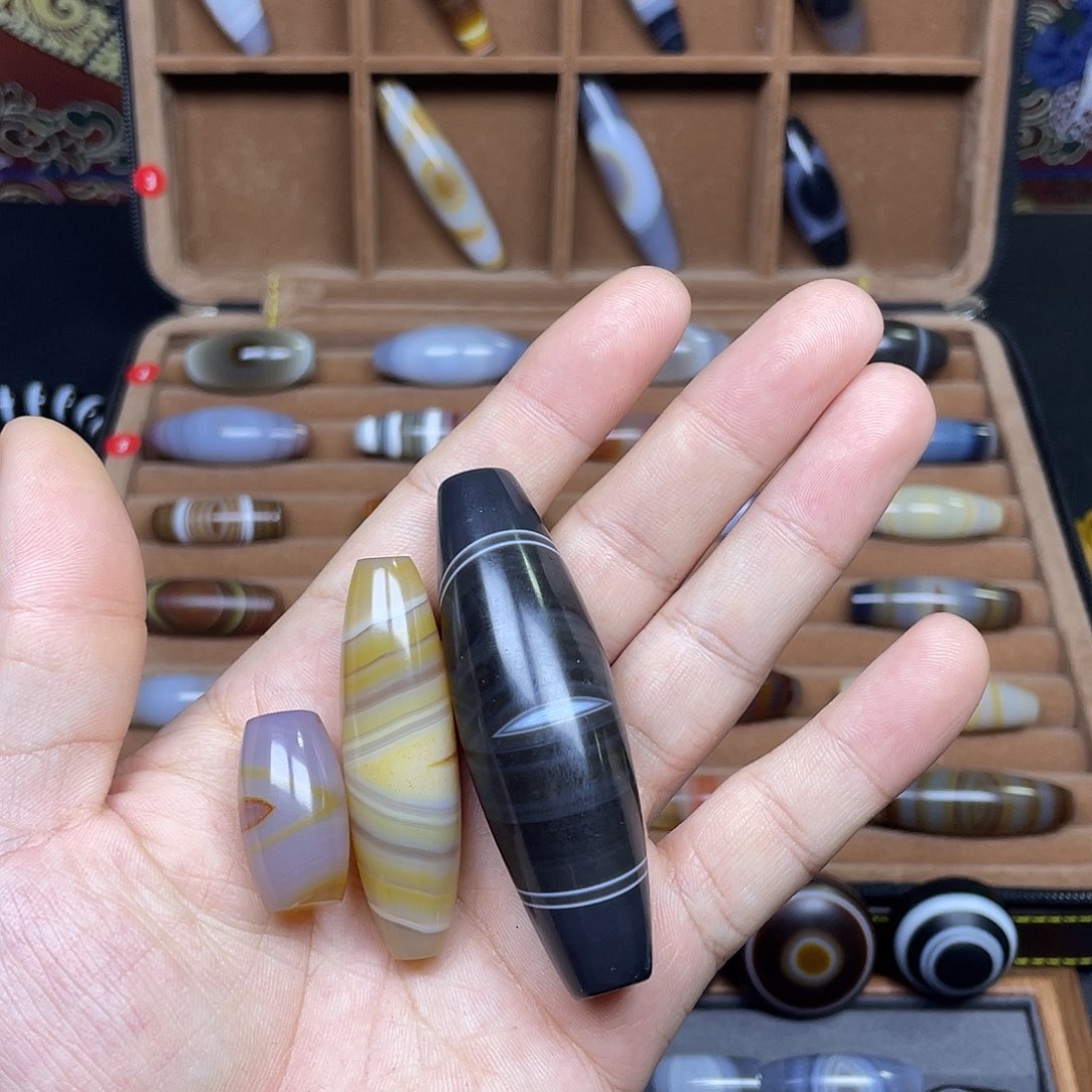 弋***风玛瑙/玉髓未镶嵌玛瑙