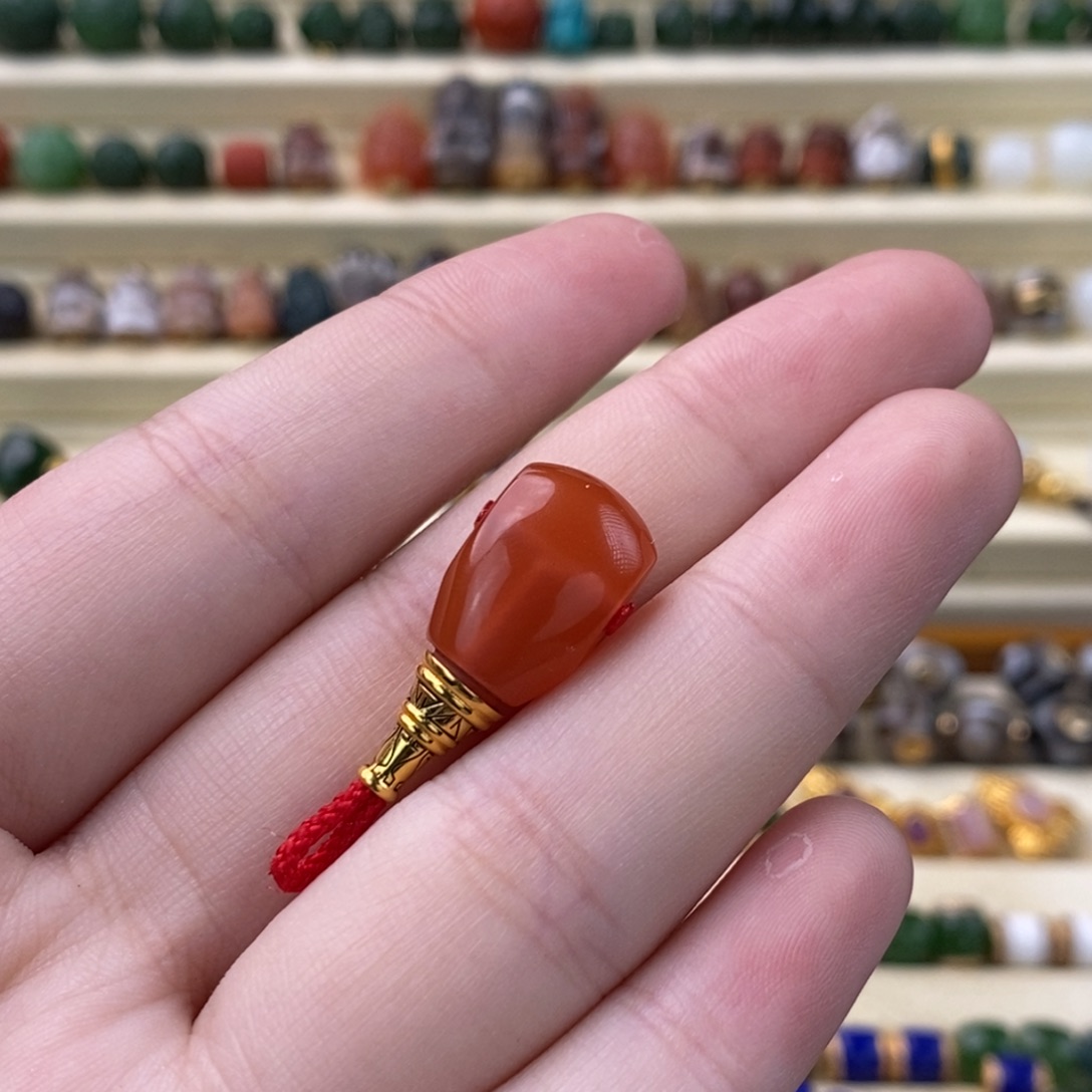 南红玛瑙18K金镶嵌颈饰