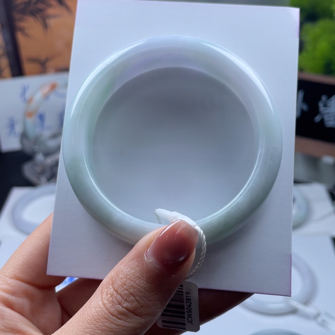 翡翠未镶嵌手镯基地质检