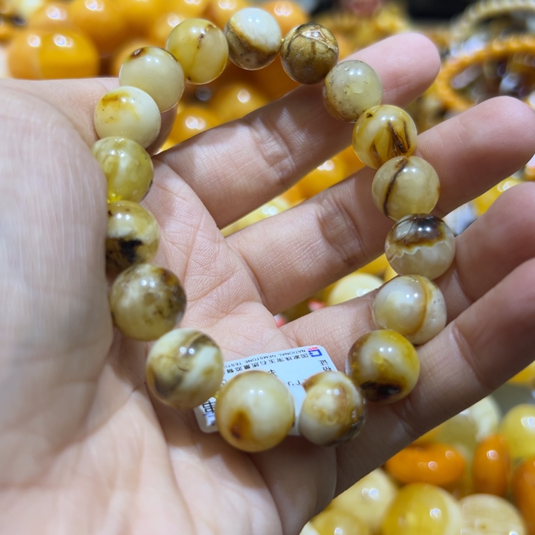 琥珀珠宝奇石未镶嵌