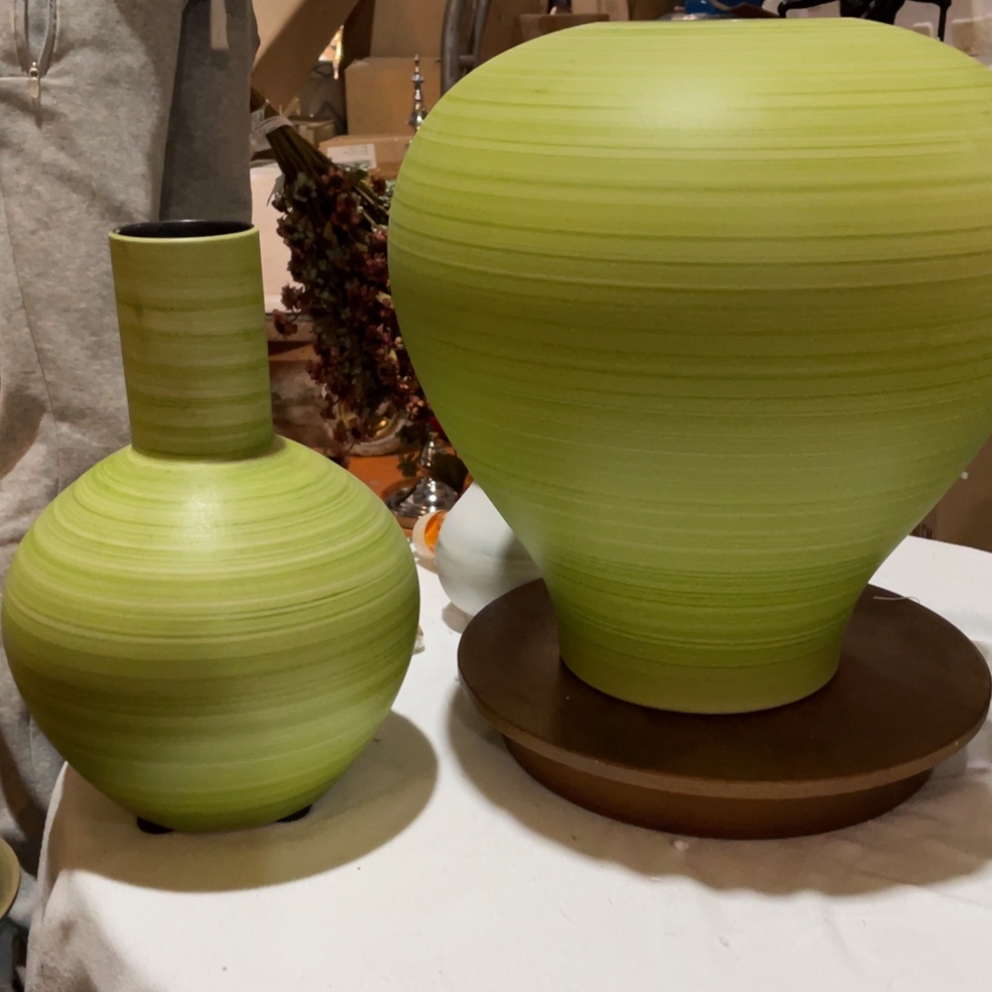 陶瓷花瓶，仿真绿植。