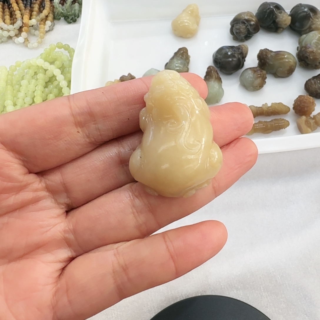 和田玉（糖玉）未镶嵌吊坠(不含链)