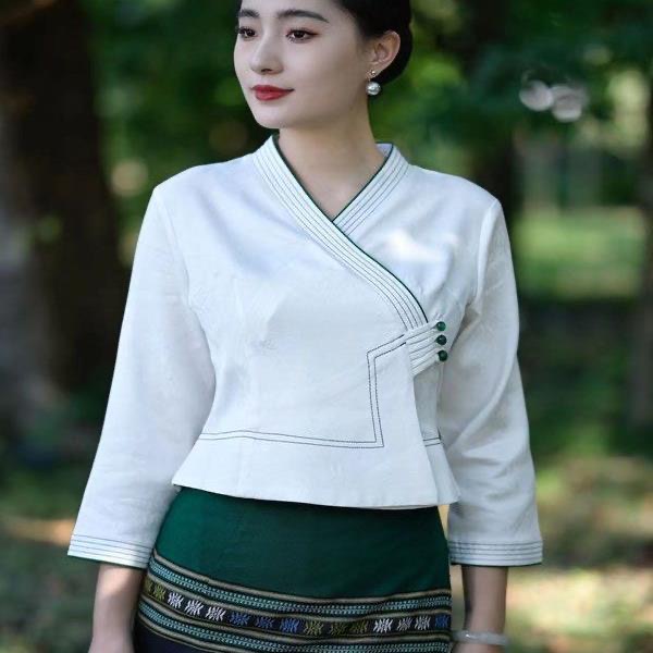 东南亚风格民族风白色上衣