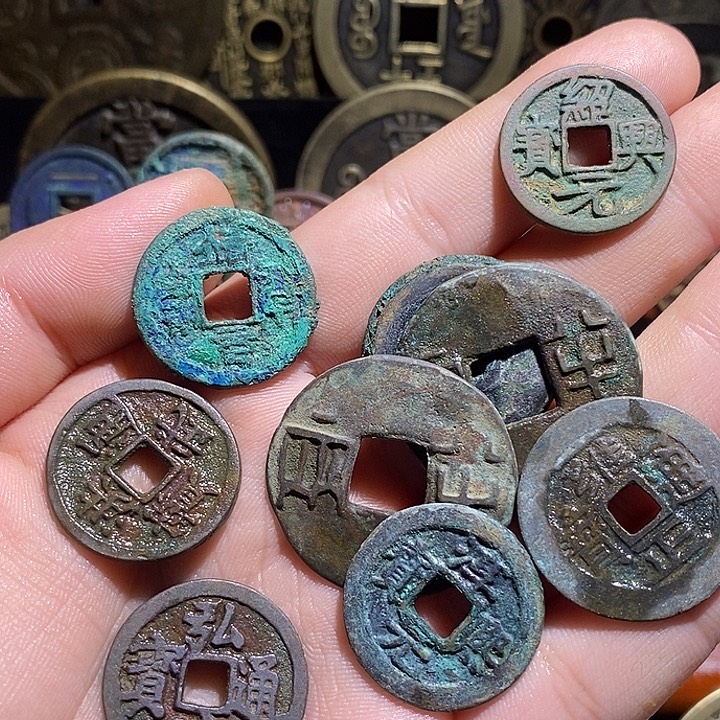 鼎***见铜现代花钱工艺品工艺品