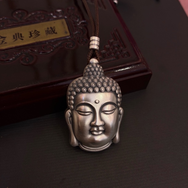 吊坠足银 足银999佛头吊坠 复古大气足银吊坠佩戴绳子百搭毛衣链