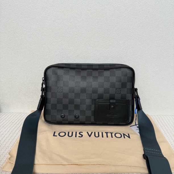 99新 LouisVuitton/路易威登 97新6385/芯片款时尚黑棋盘格相机包