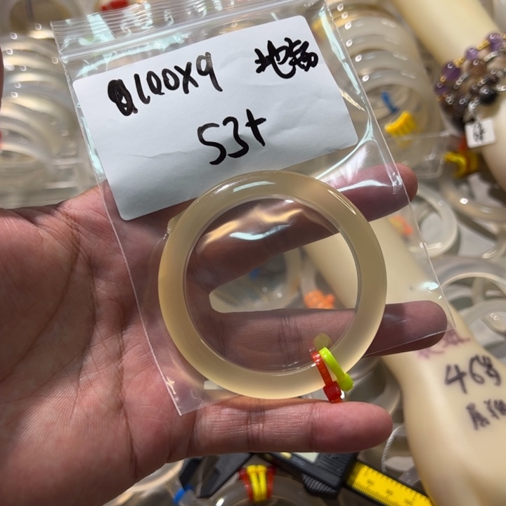玛瑙/玉髓手镯未镶嵌地****饼库存9发1条