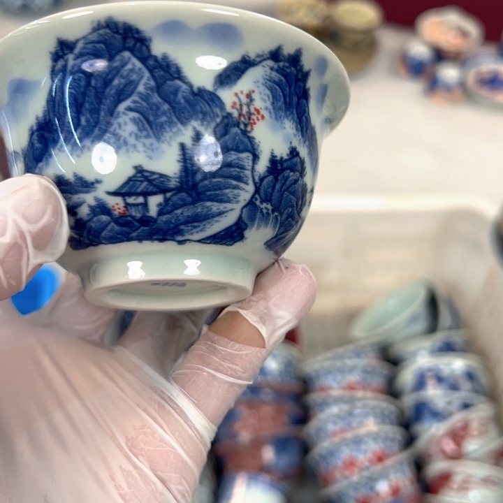 瓷片白青花万里江山压手杯全品