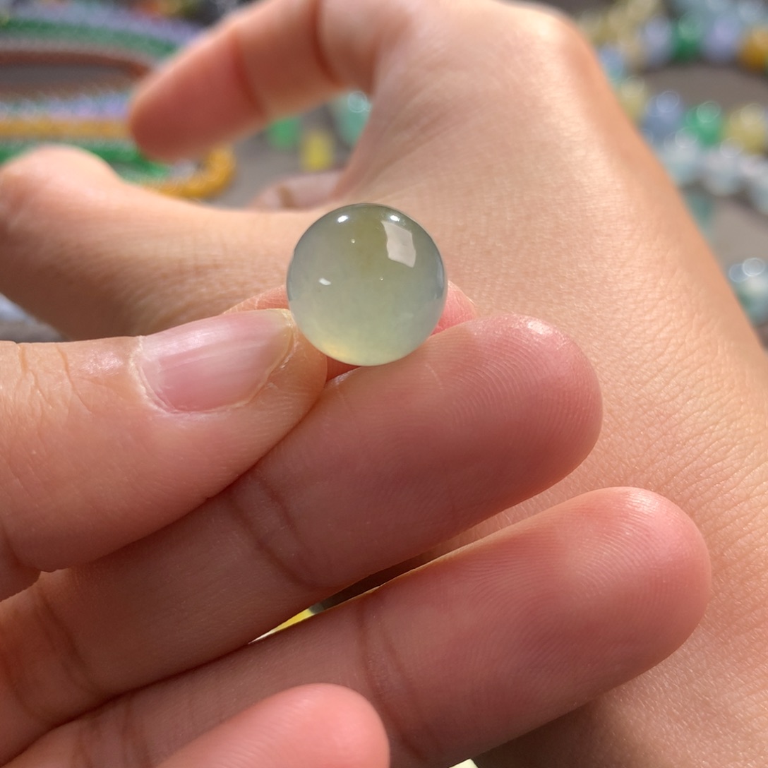 翡翠手链未镶嵌卡11.6 茶黄色单珠