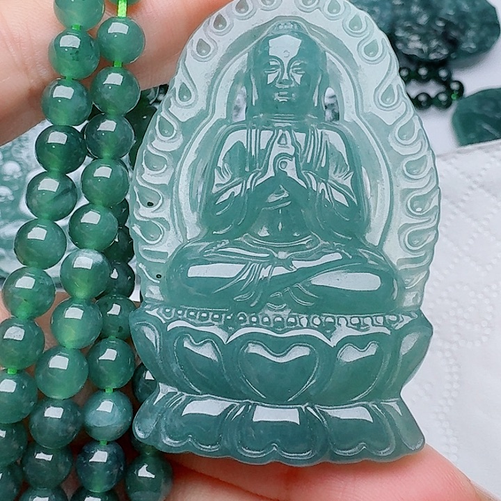 翡翠未镶嵌颈饰天然的A货翡翠多样性发其一