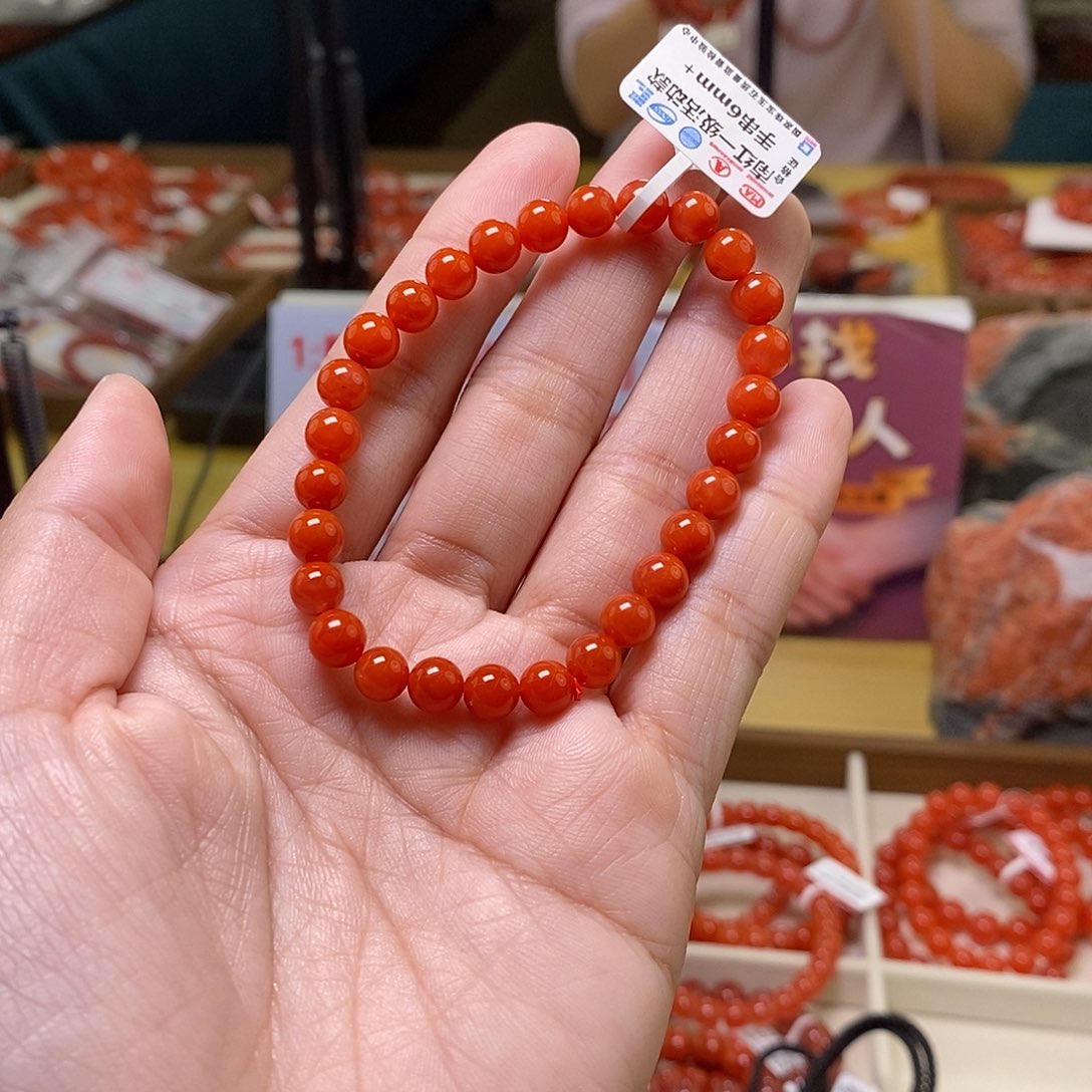 未镶嵌卡6+南红玛瑙