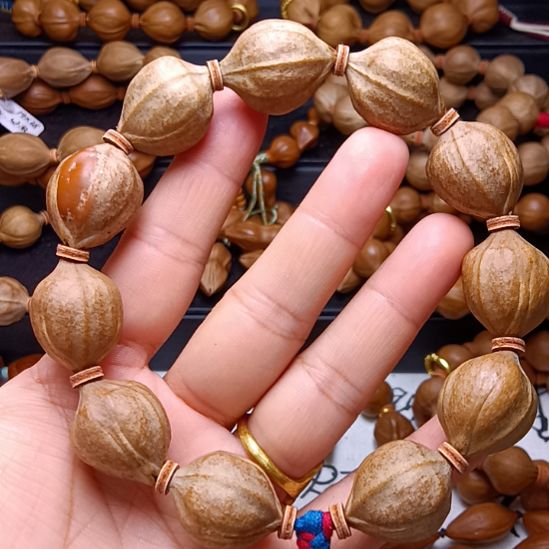 橄榄核手串/手链橄榄核手串铁核蒜头蜜挑臀鸡血红1.7