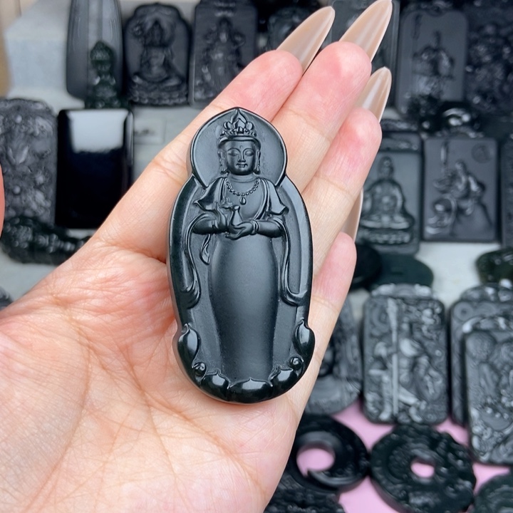 颈饰未镶嵌和田玉乌*