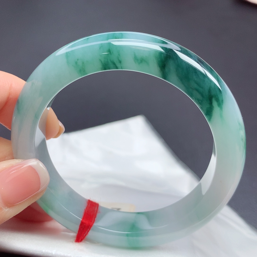 翡翠手镯未镶嵌88n n n n n