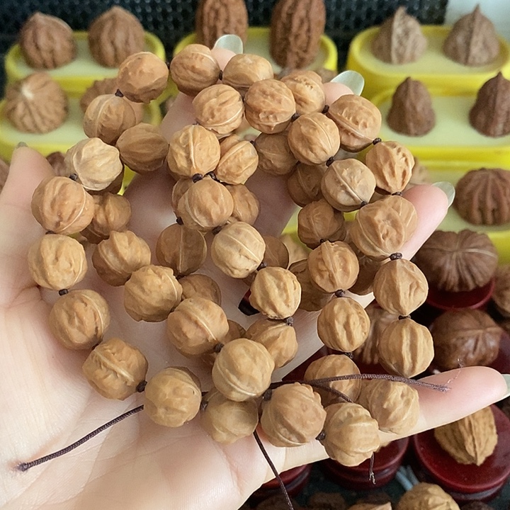 把件文玩核桃小赤龙