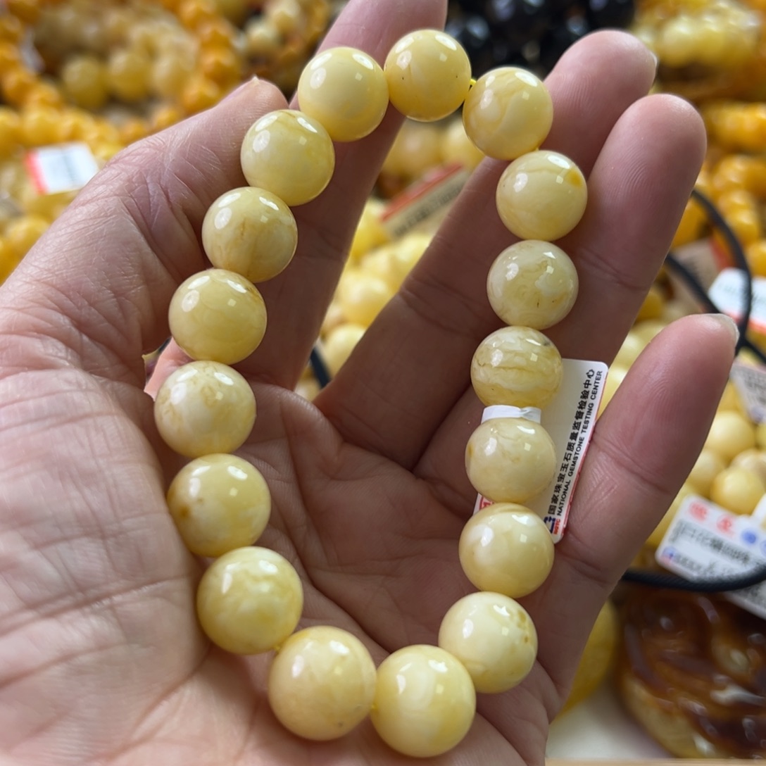 琥珀珠宝奇石未镶嵌