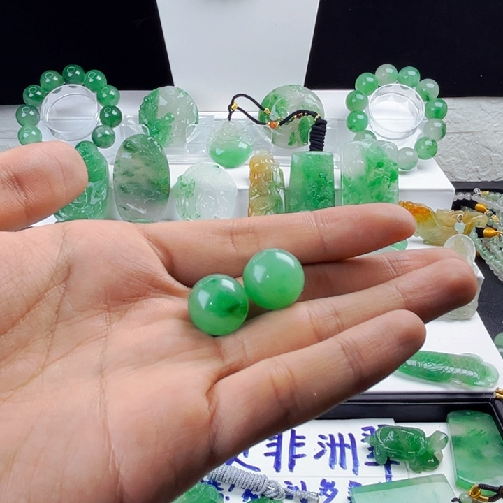 石英质玉吊坠(不含链)未镶嵌