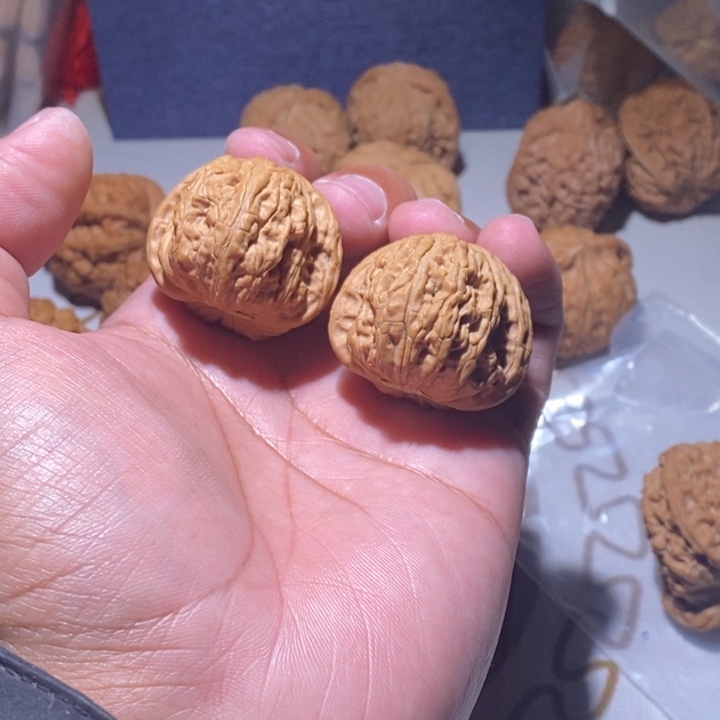 把件文玩核桃大*头密纹