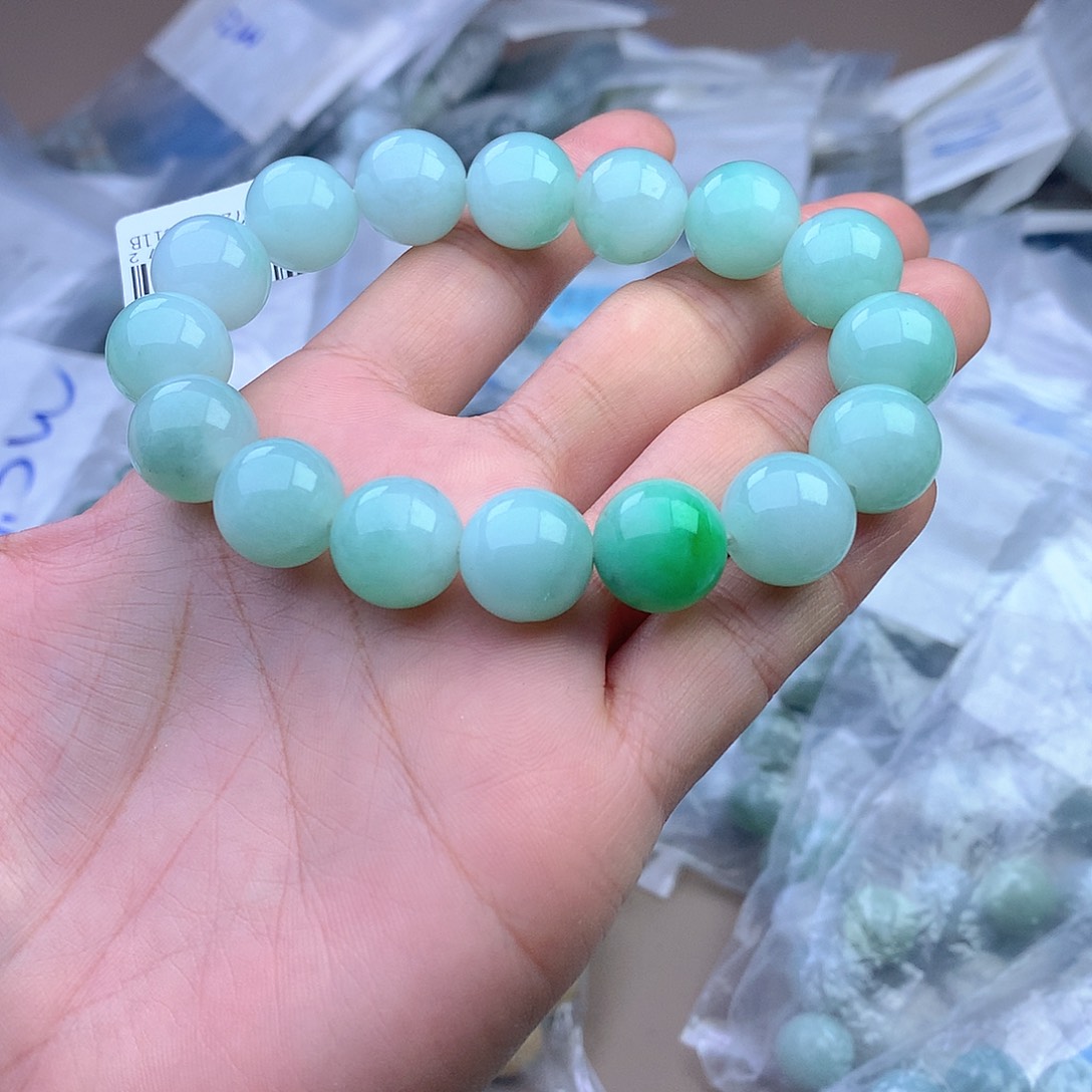 未镶嵌手串定制翡翠