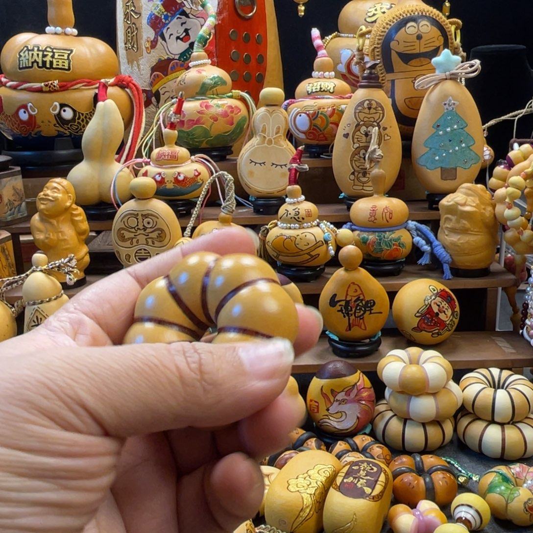 L***：葫芦福禄葫芦葫芦葫芦葫芦