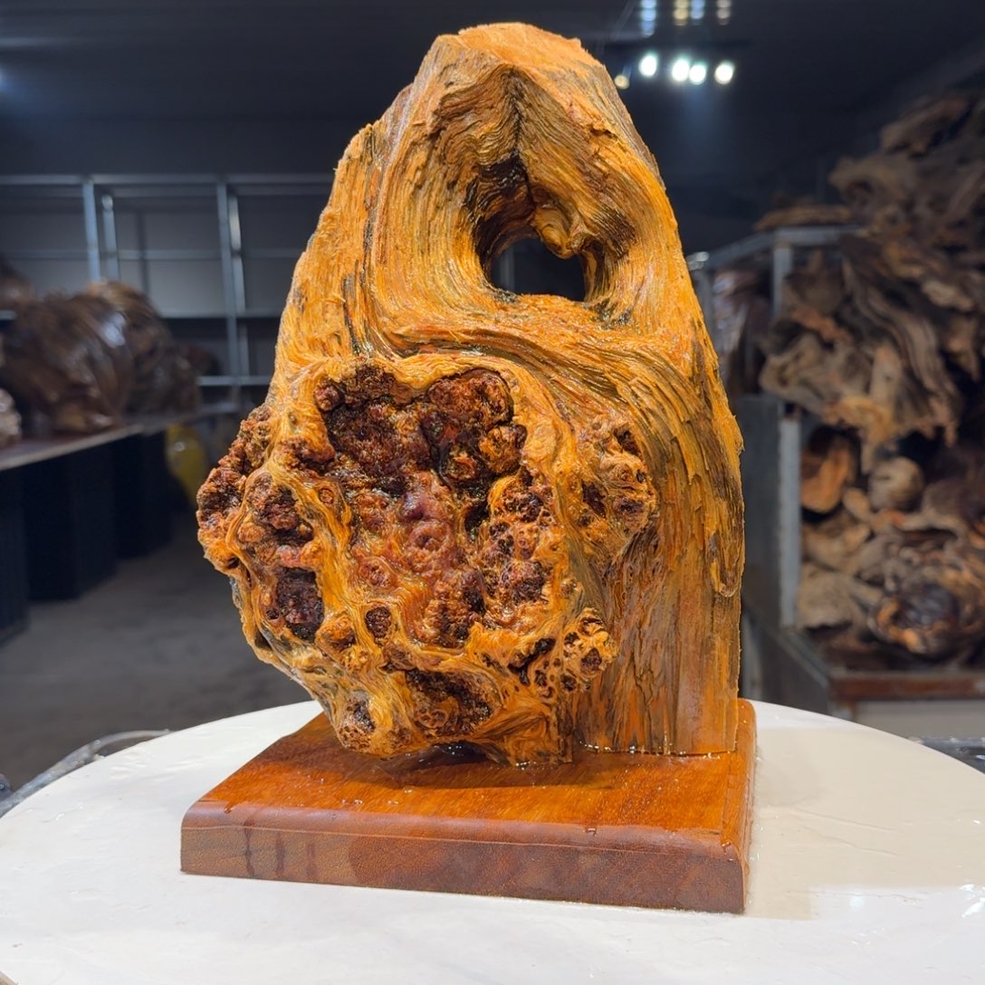 木꧁****꧂王一刀琥珀木B11