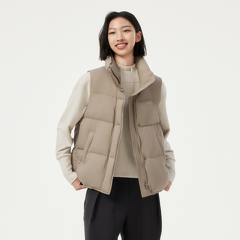 坦博尔新款女短款羽绒马夹小个子百搭设计感秋冬外套TBF330152Z