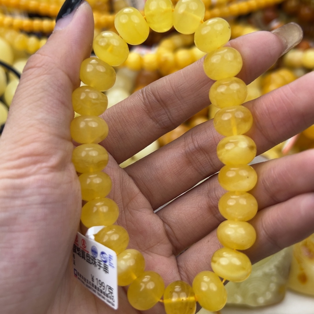 琥珀珠宝奇石未镶嵌