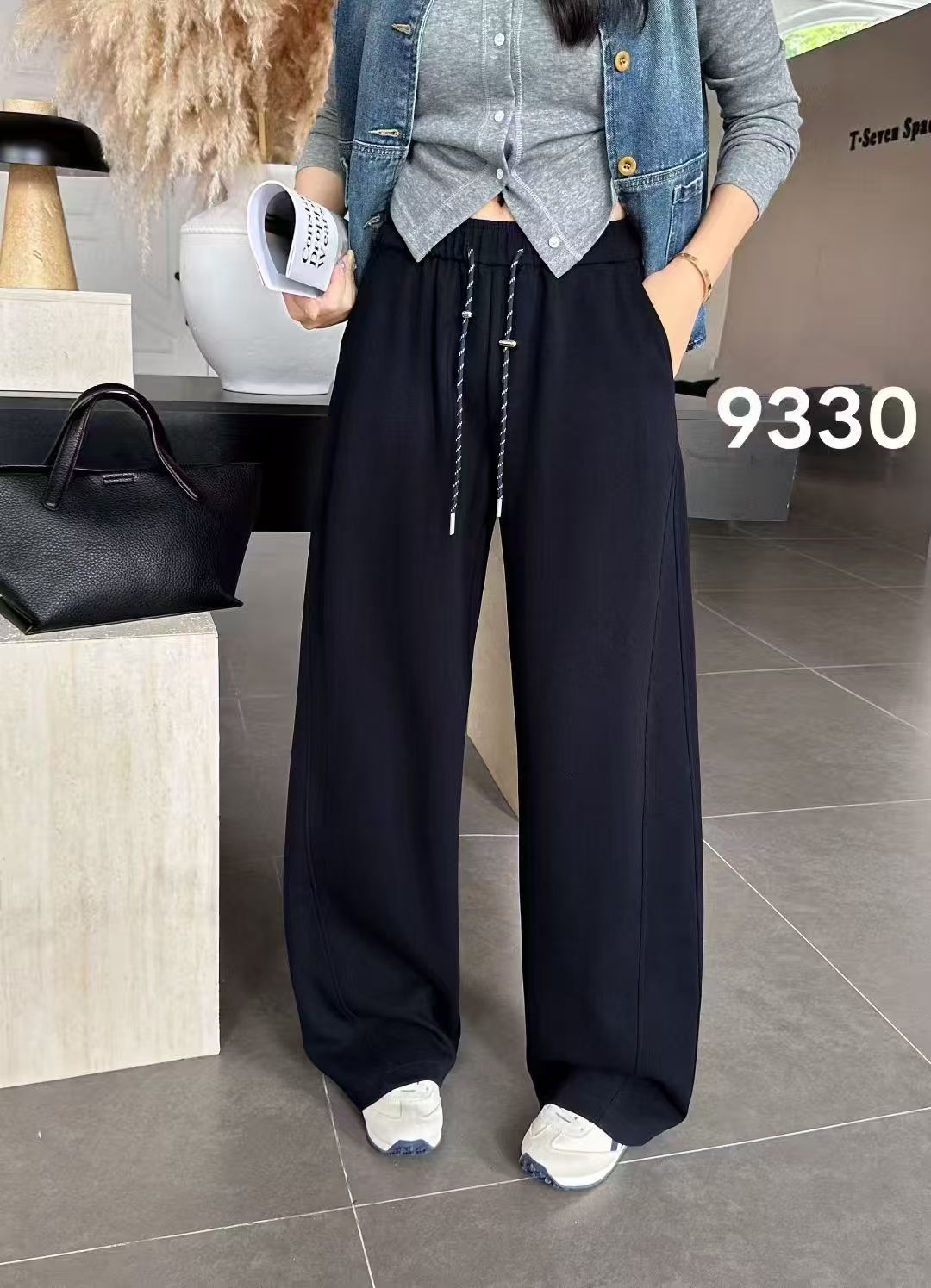 2025优米服饰经典百搭时尚显瘦加厚加绒弯刀裤9330抽绳韩版垂感