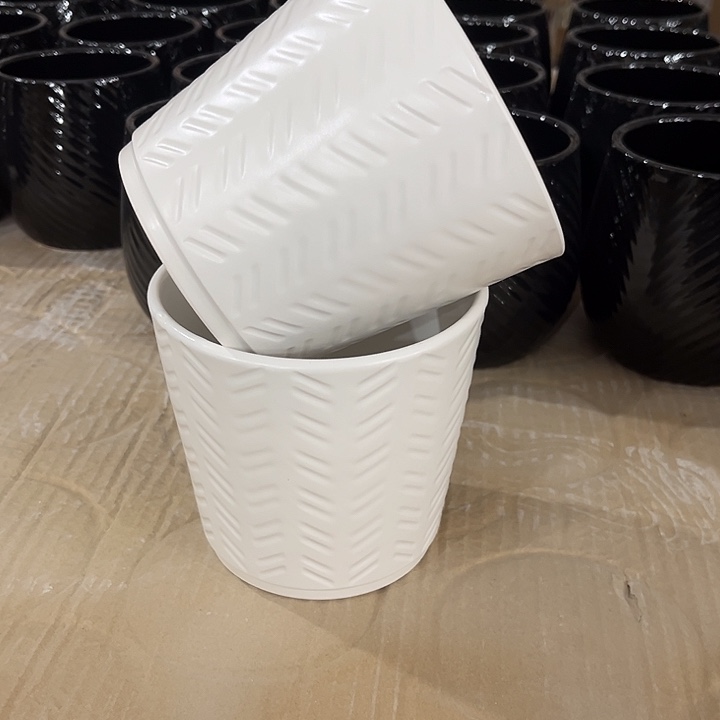 福利价花盆默认打孔全场10包邮