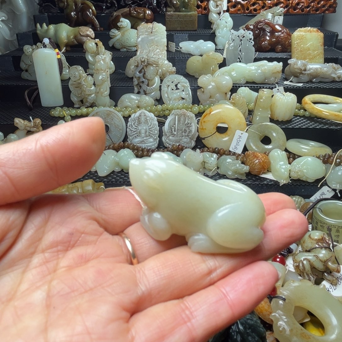 古***轩和田玉未镶嵌颈饰