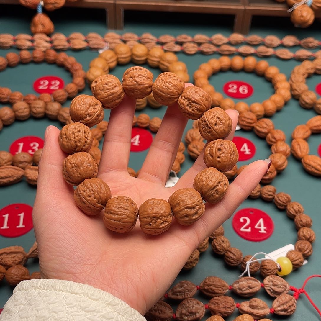 文玩核桃手串21尺寸方块八楞