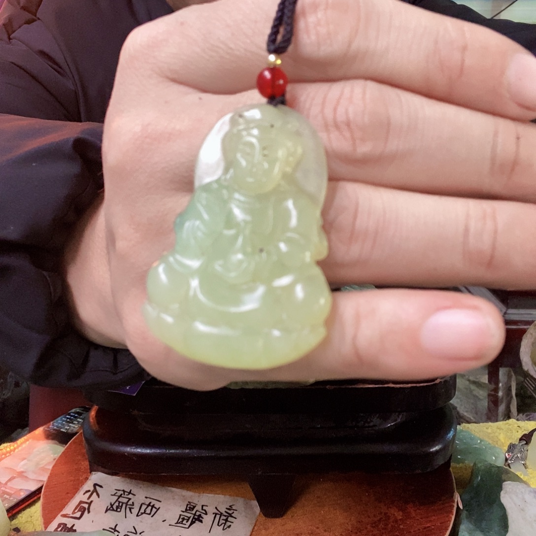 蛇纹石玉未镶嵌珠宝奇石