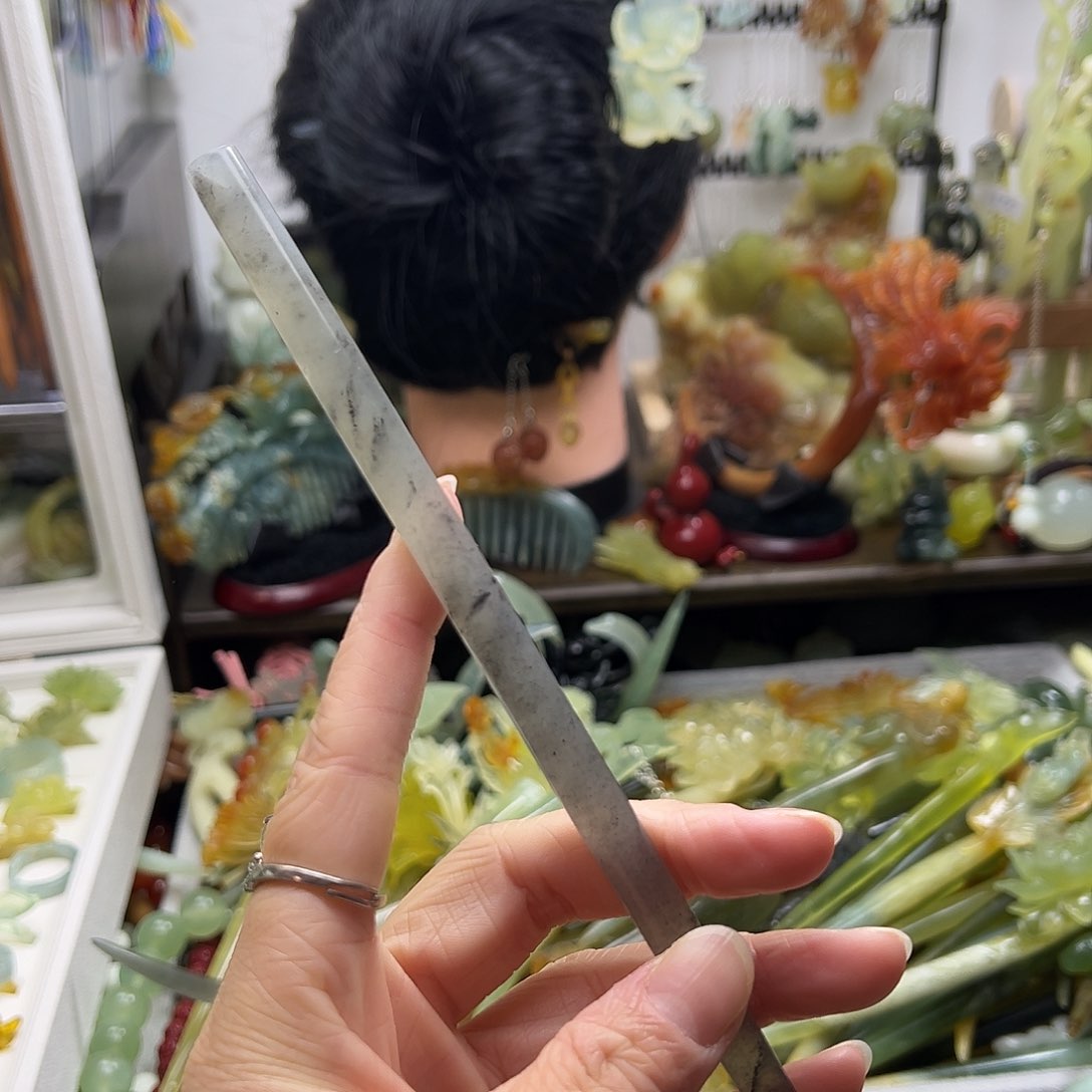 蛇纹石玉发饰合金