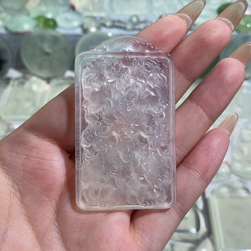 【闪购商品】蛇纹石玉颈饰未镶嵌