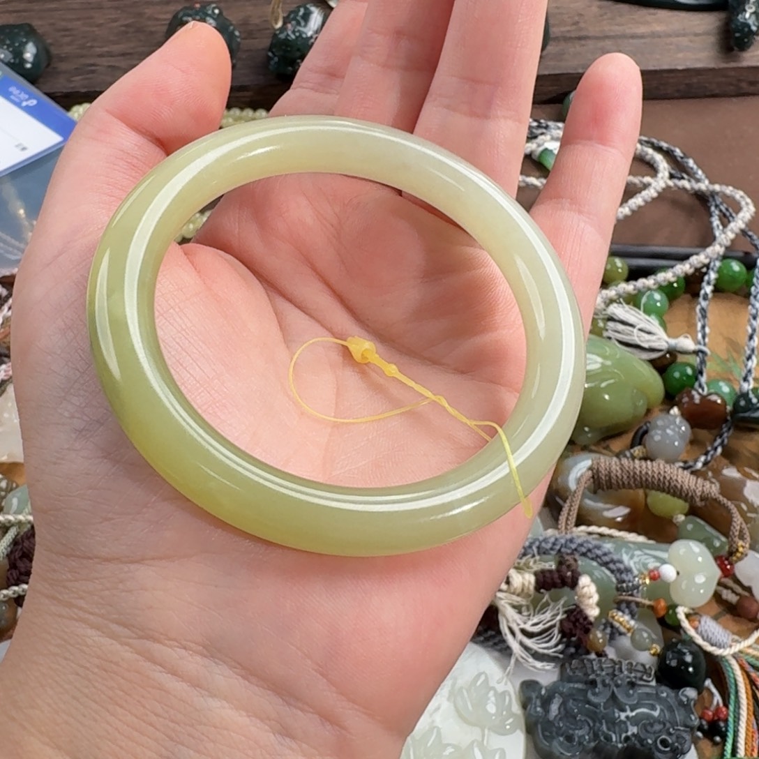 骆***驼和田玉未镶嵌颈饰54➕