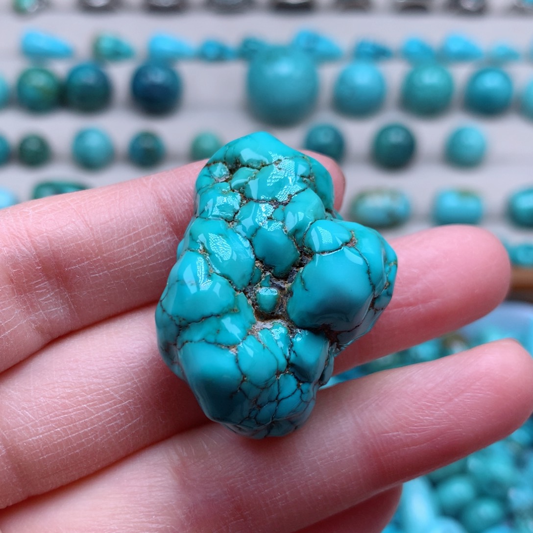 绿松石颈饰未镶嵌