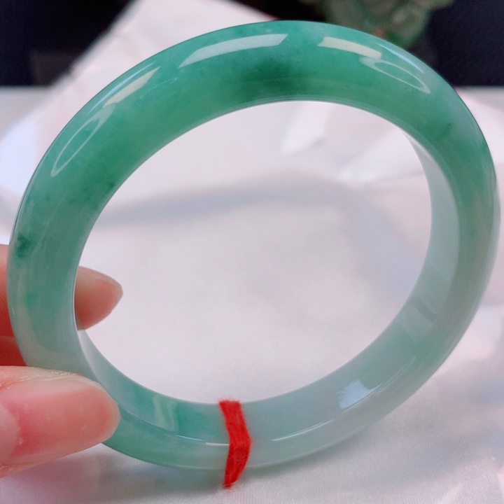 翡翠未镶嵌手镯55圈