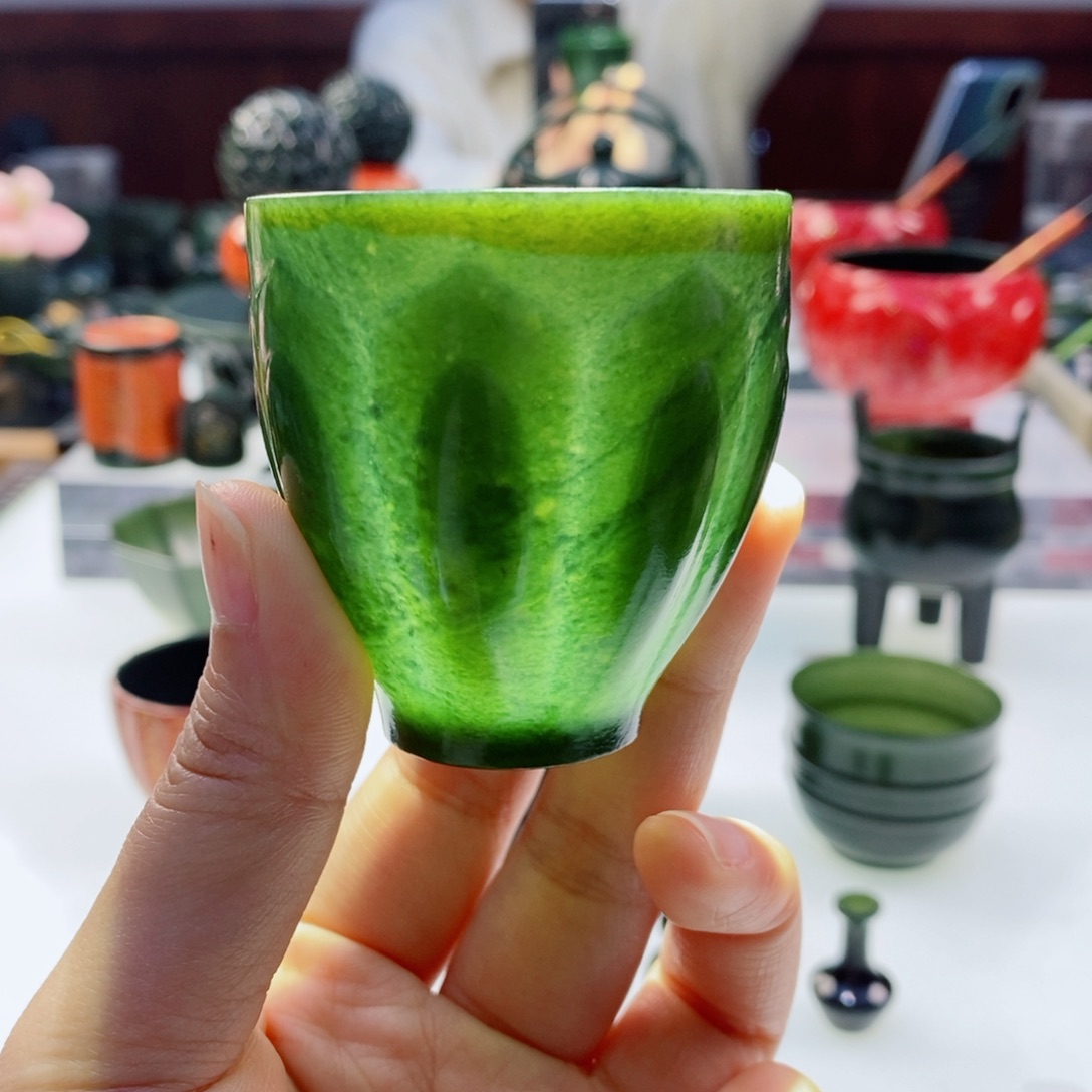 和田玉（青玉）摆件未镶嵌微瑕