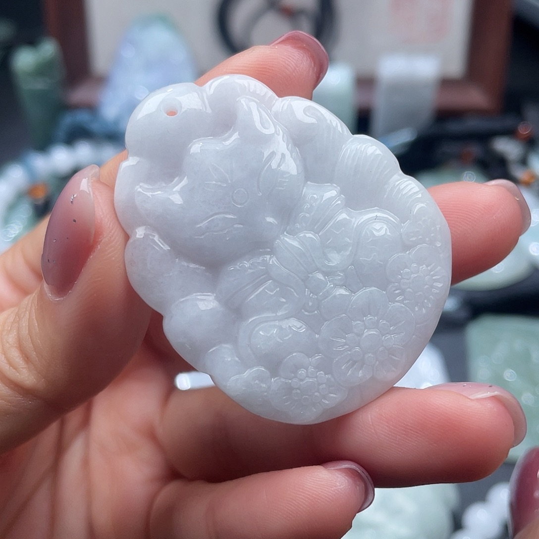 翡翠未镶嵌颈饰翡翠