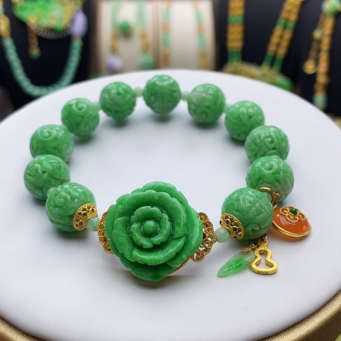 翡翠手链未镶嵌天然