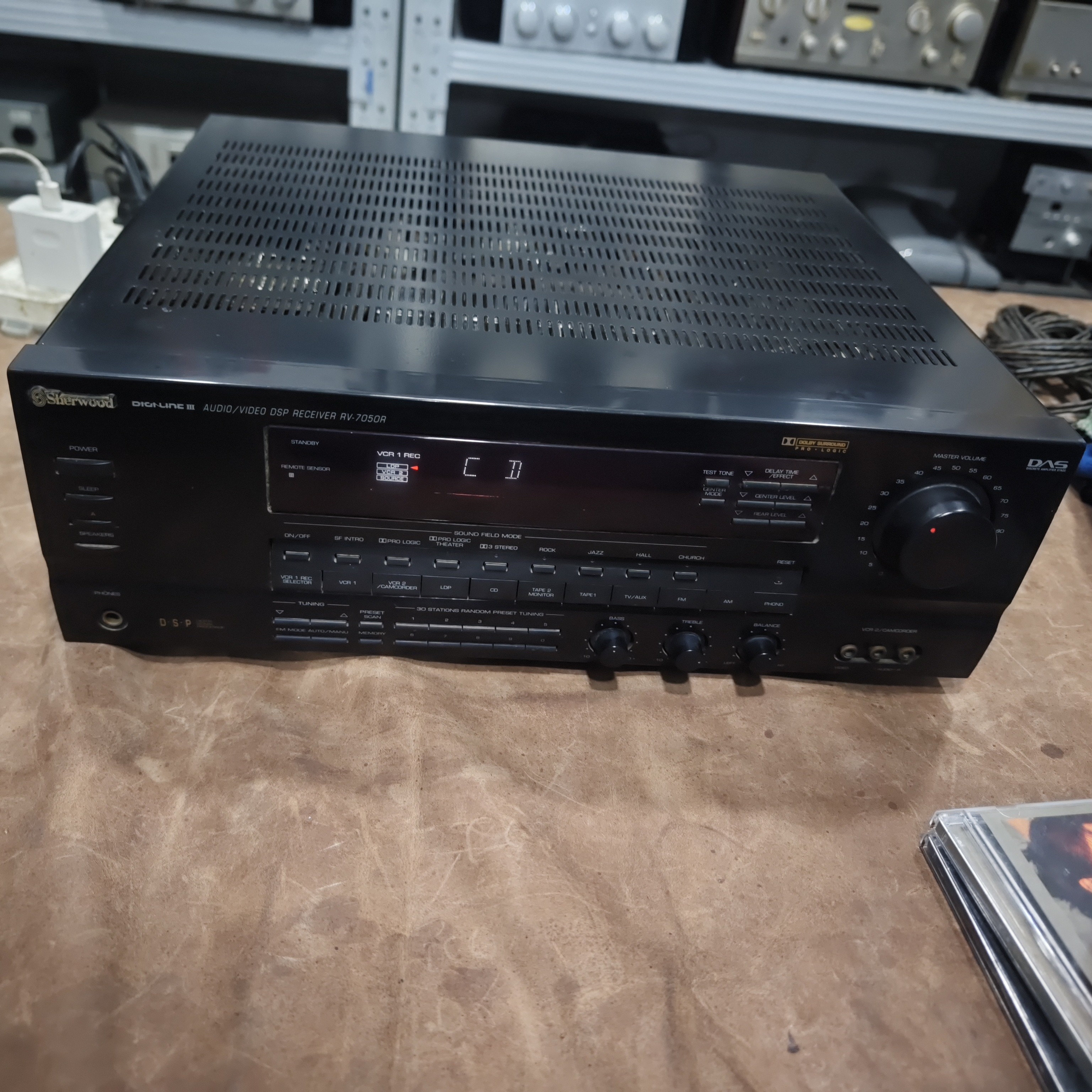 8新  二手狮龙功放机7050R正常不包邮不支持退换