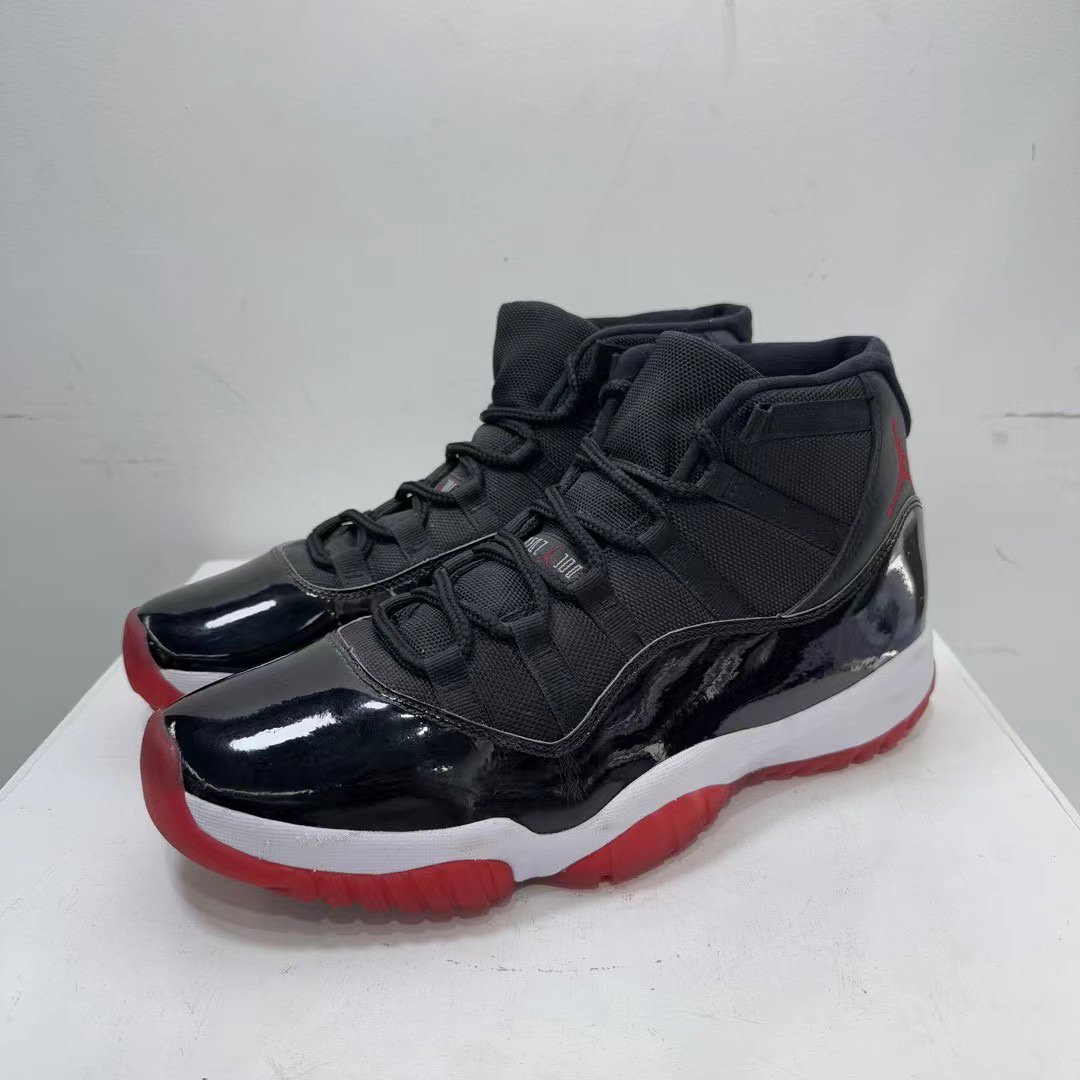 99新 AIR JORDAN 46码 95新 aj11黑红 球鞋