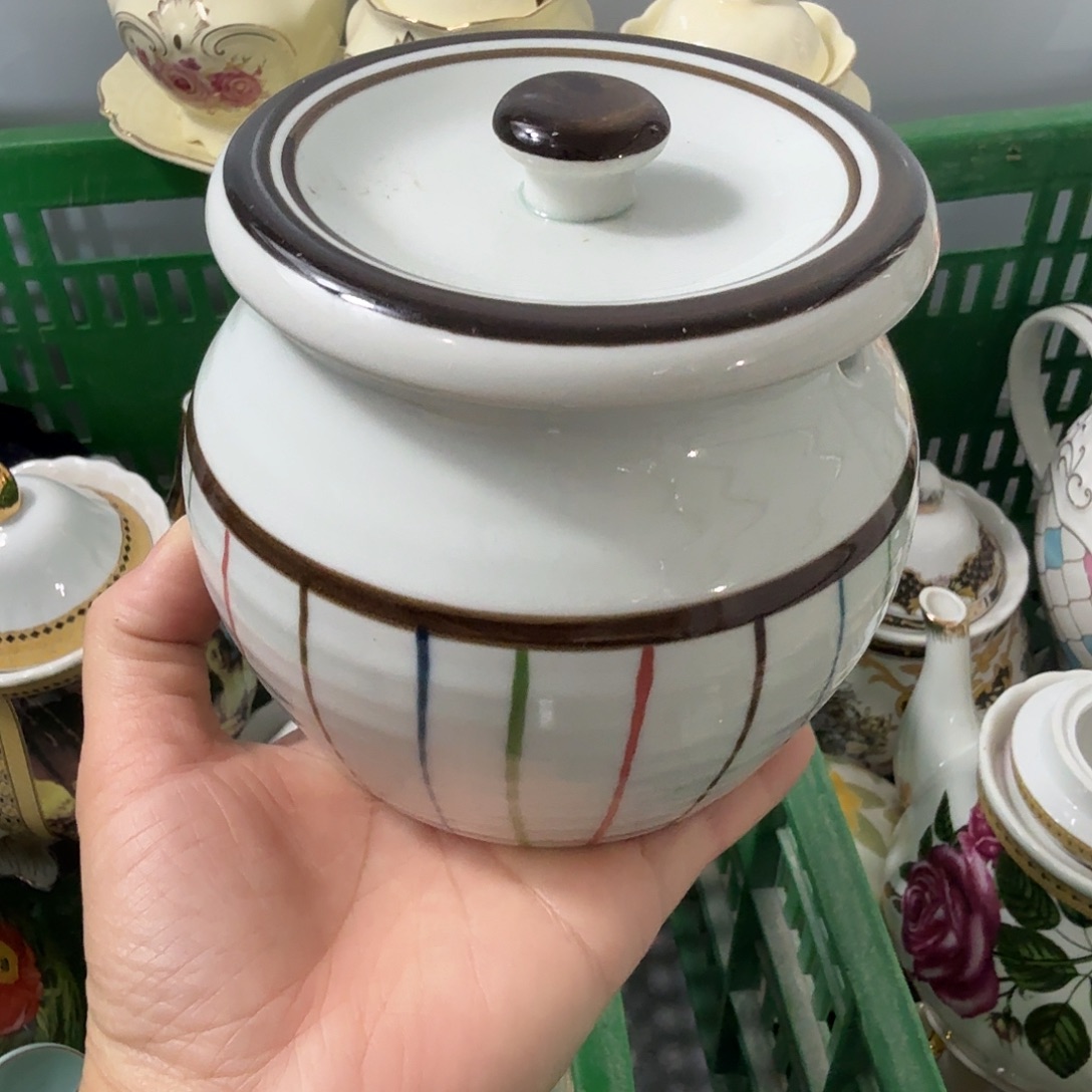 瓷片陶瓷………………………………