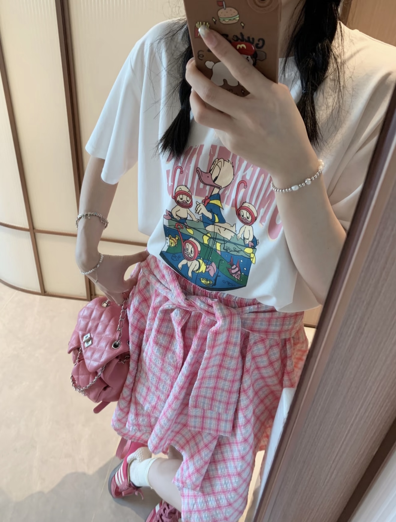 루루가− （真好看鸭）韩系卡通鸭鸭T恤 &➕粉色格纹不规则半裙 两件套 