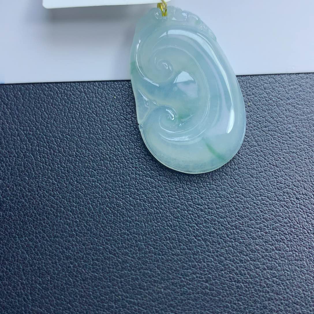 翡翠颈饰未镶嵌如意