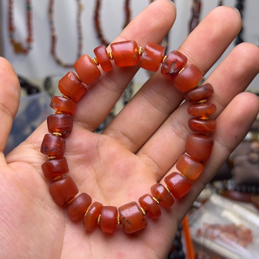 玛瑙/玉髓颈饰合金