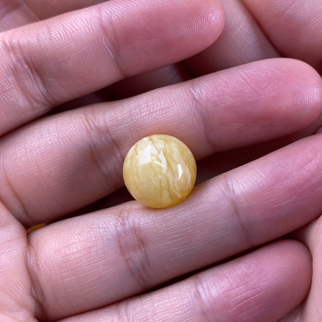 琥珀裸石未镶嵌蜜蜡