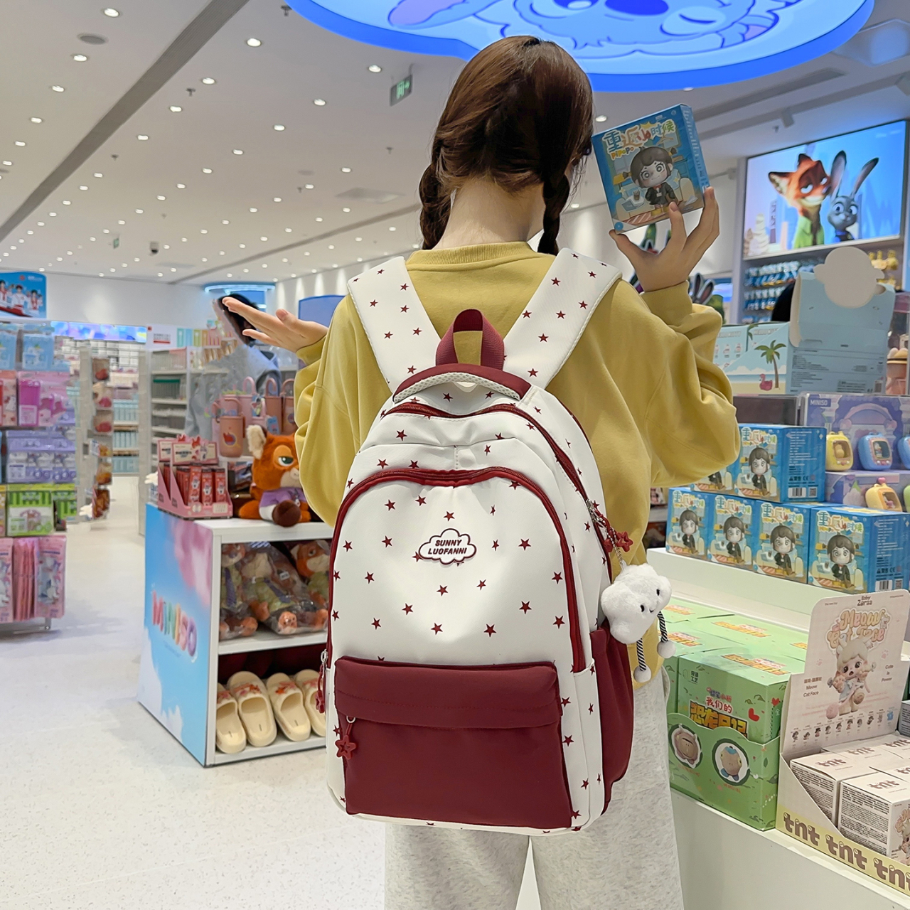 书包女生初中生韩版可爱小学生双肩包星星百搭高中大学生休闲背包